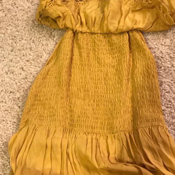Yellow Dress - Picture 3 of 6